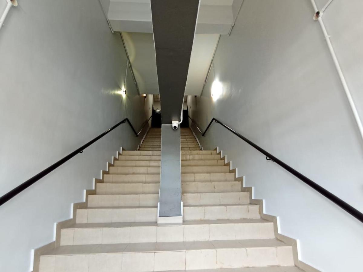 D Layaran Kuantan Lpt Exit 833 Exterior foto